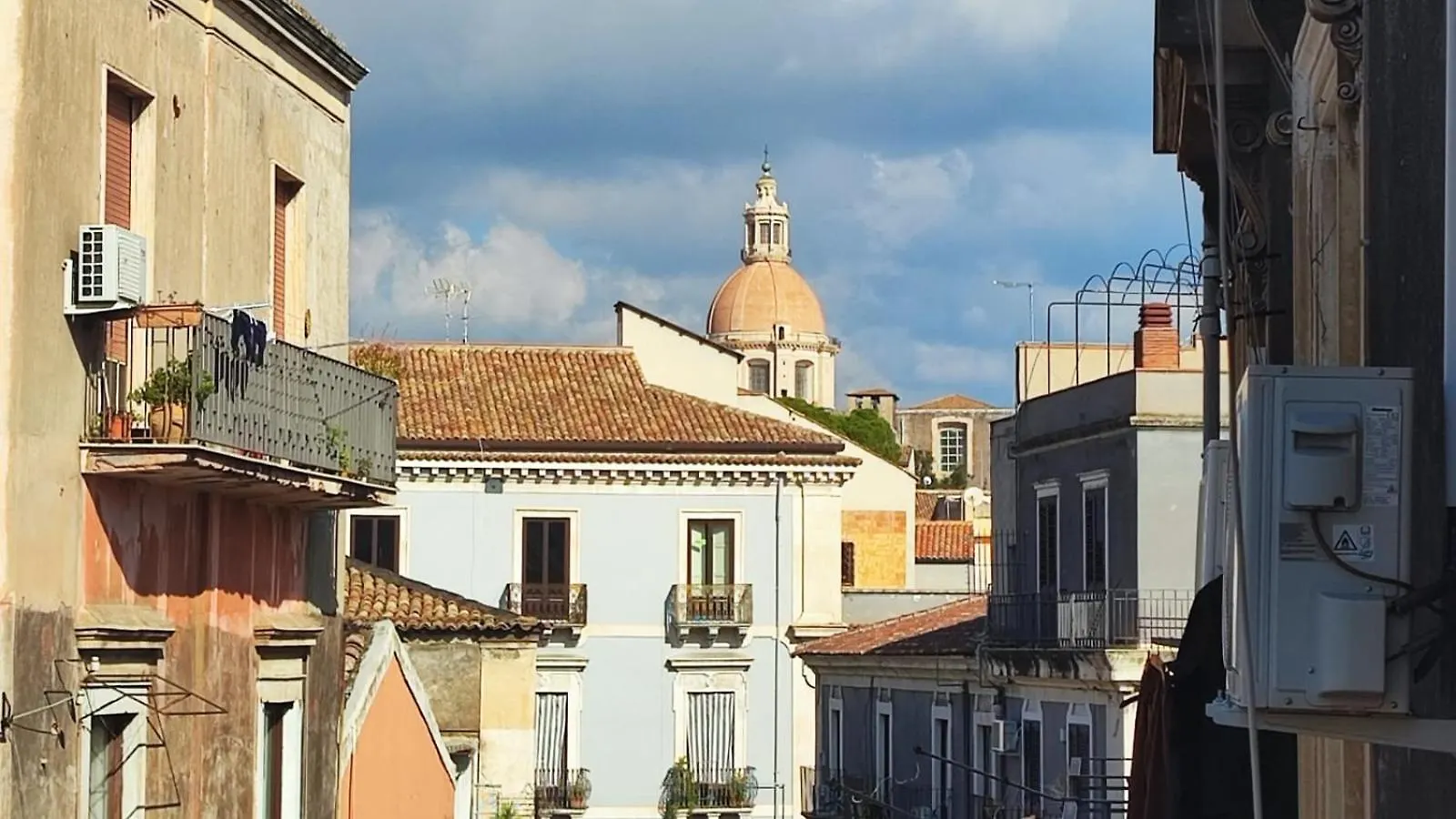 Nopaquie Apartment Catania Italy